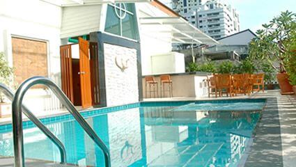 Royal-Ivory-Budget-Hotel-with-Swimming Pool